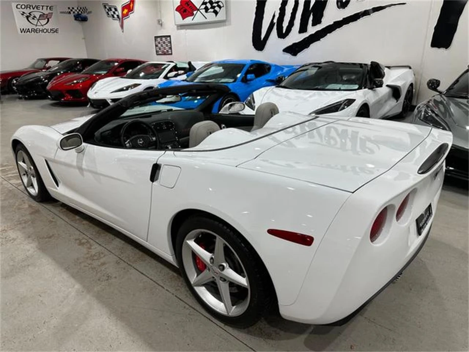 2011 Chevrolet Corvette C6 - Image 26 of 30