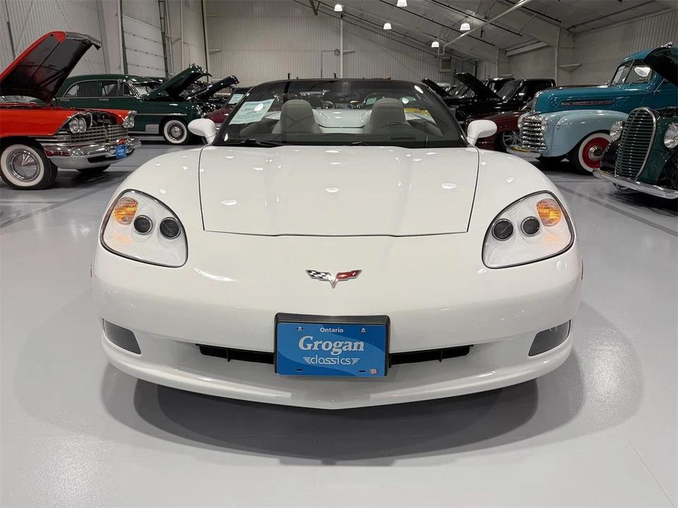 2011 Chevrolet Corvette C6 - Image 2 of 28