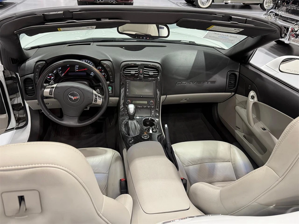 2011 Chevrolet Corvette C6 - Image 17 of 28