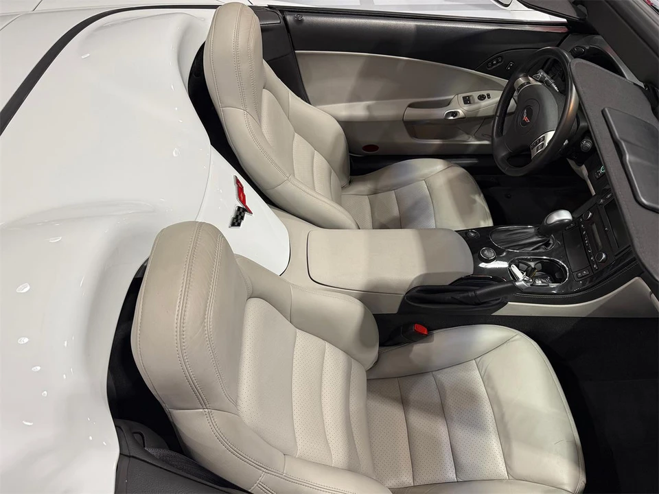 2011 Chevrolet Corvette C6 - Image 21 of 28