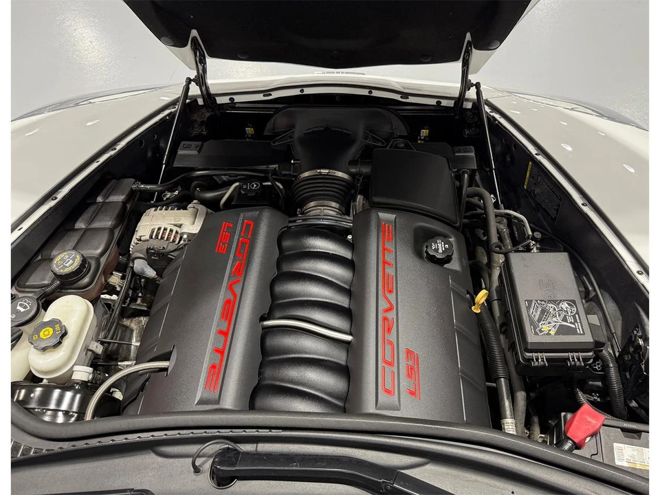 2011 Chevrolet Corvette C6 - Image 24 of 28