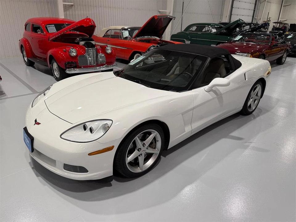 2011 Chevrolet Corvette C6 - Image 27 of 28