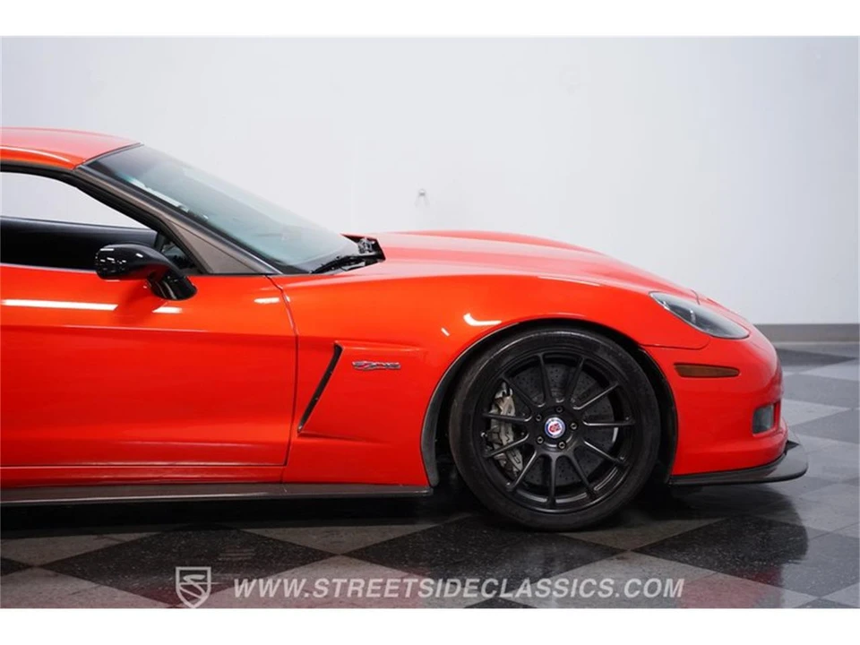 2011 Chevrolet Corvette C6 - Image 25 of 31