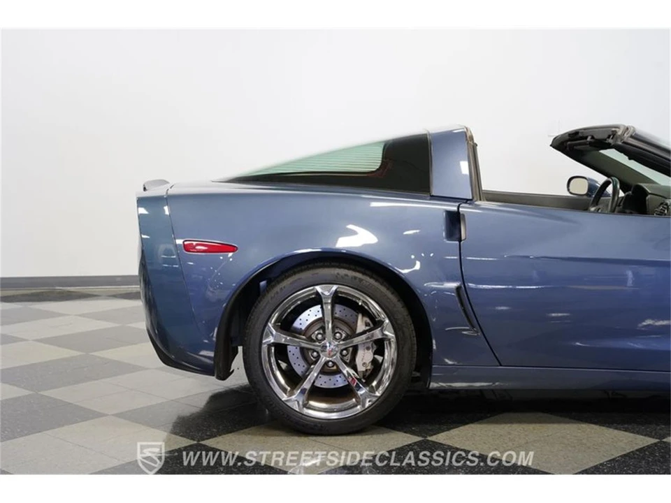 2011 Chevrolet Corvette C6 - Image 28 of 31