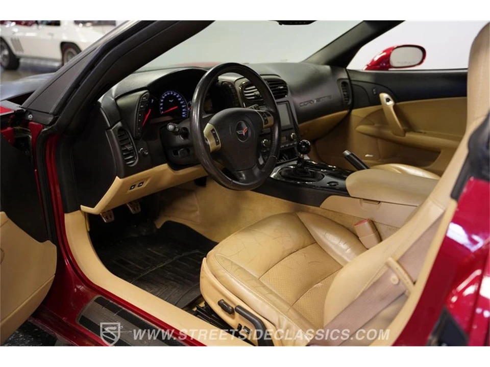 2011 Chevrolet Corvette C6 - Image 2 of 31