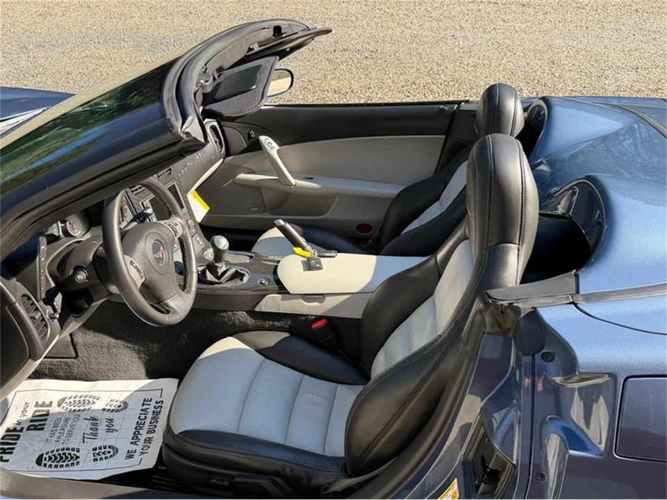 2011 Chevrolet Corvette C6 - Image 26 of 31