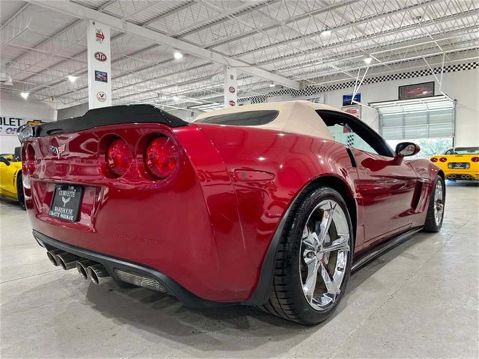 2011 Chevrolet Corvette C6 - Image 3 of 30