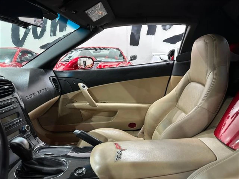 2011 Chevrolet Corvette C6 - Image 12 of 30