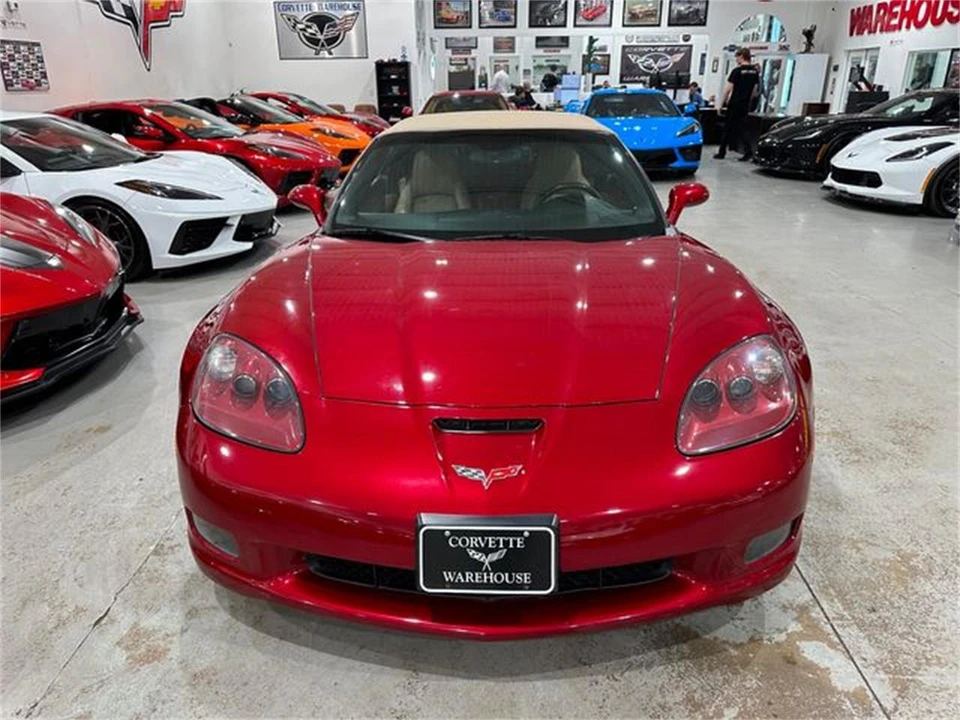 2011 Chevrolet Corvette C6 - Image 25 of 30