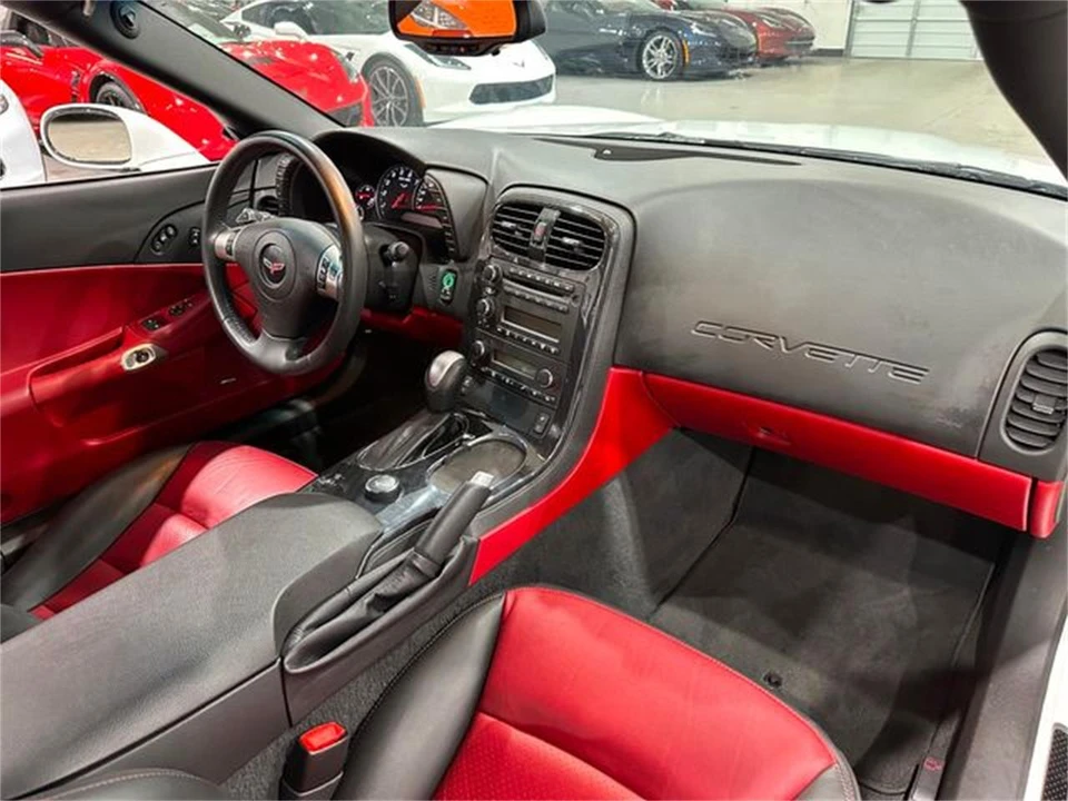 2011 Chevrolet Corvette C6 - Image 10 of 30