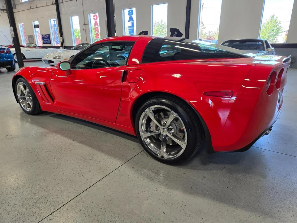 2011 Chevrolet Corvette C6 - Image 8 of 17