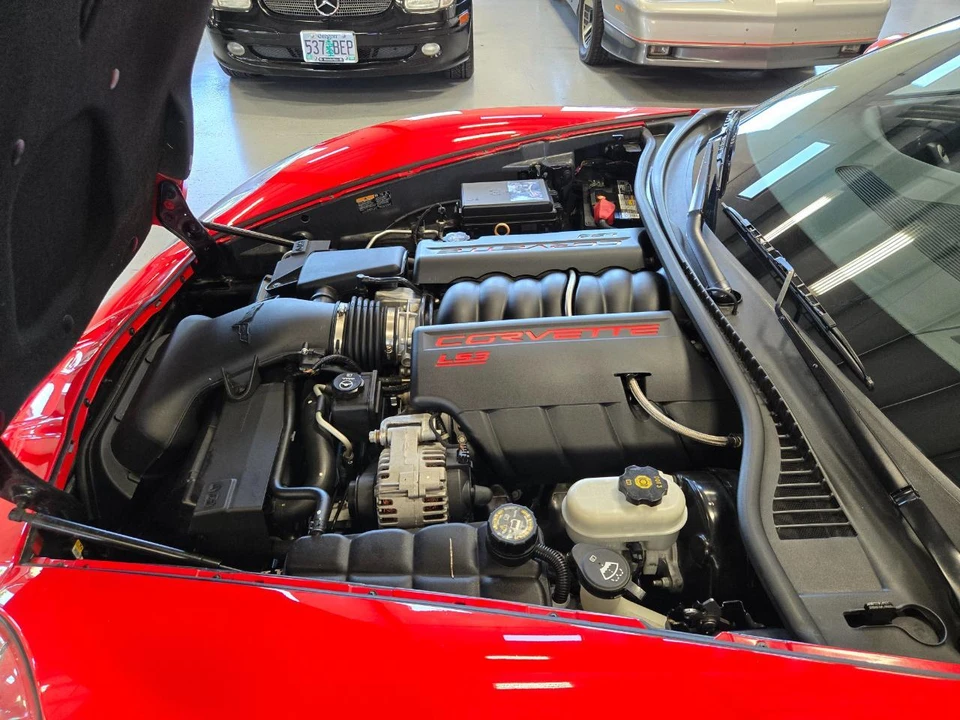 2011 Chevrolet Corvette C6 - Image 16 of 17