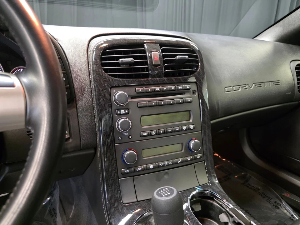2011 Chevrolet Corvette C6 - Image 25 of 31