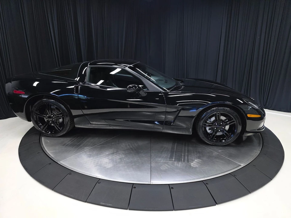 2011 Chevrolet Corvette C6 - Image 15 of 31