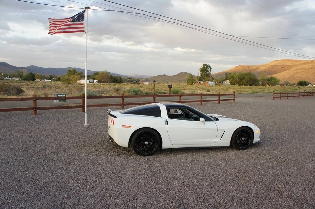 2011 Chevrolet Corvette C6 - Image 17 of 31