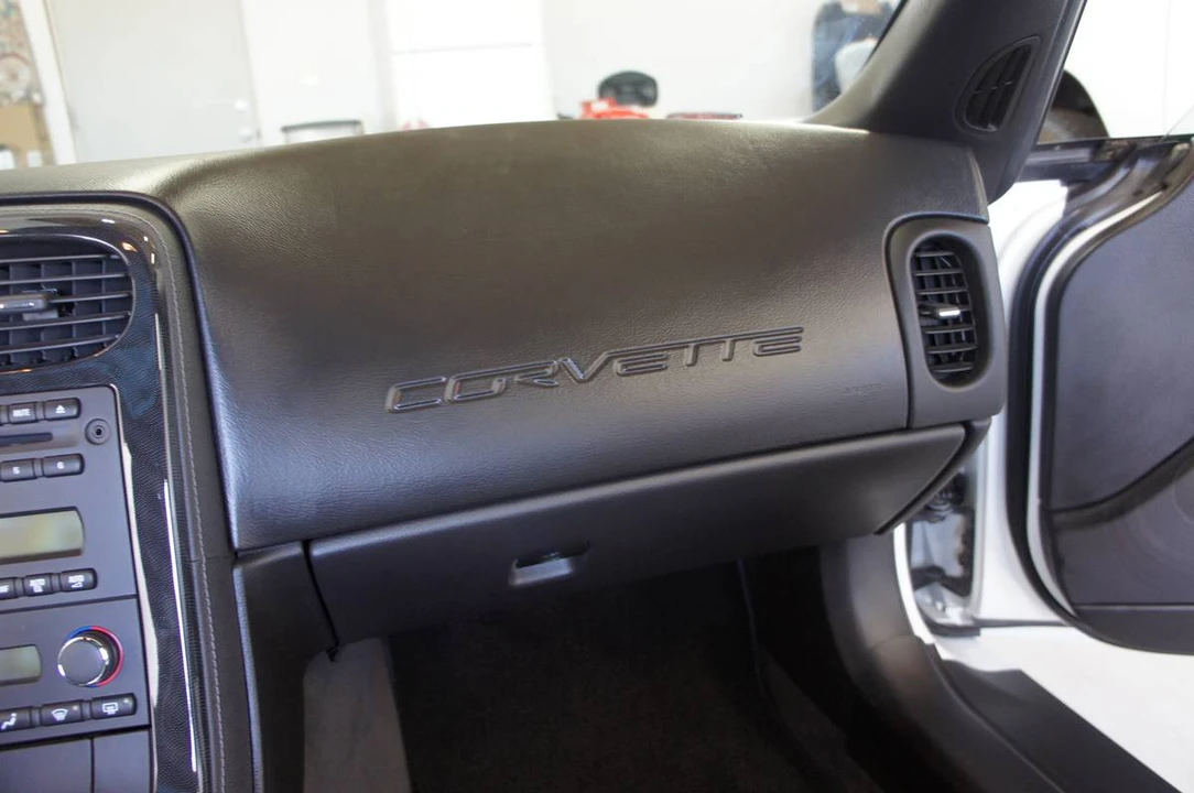 2011 Chevrolet Corvette C6 - Image 17 of 24