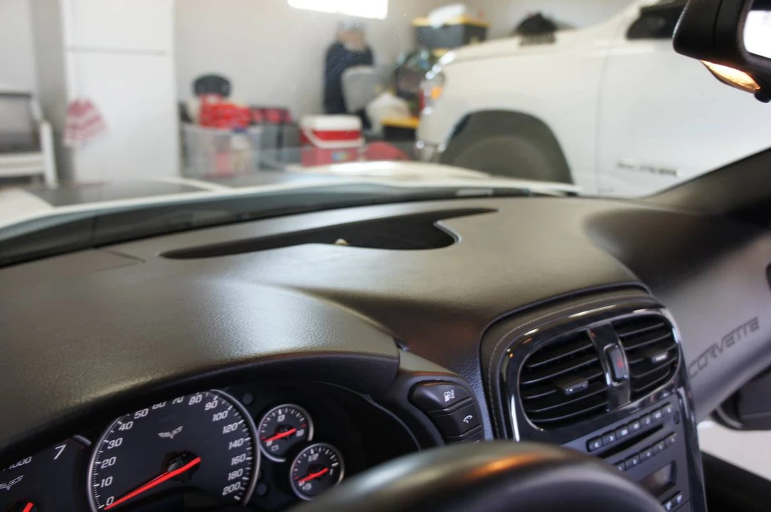 2011 Chevrolet Corvette C6 - Image 16 of 24