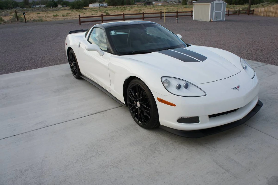 2011 Chevrolet Corvette C6 - Image 5 of 24