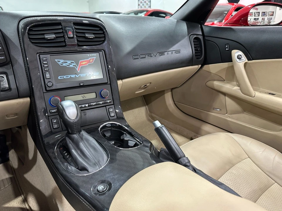 2011 Chevrolet Corvette C6 - Image 16 of 21