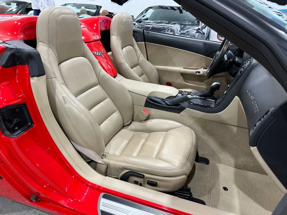 2011 Chevrolet Corvette C6 - Image 13 of 21