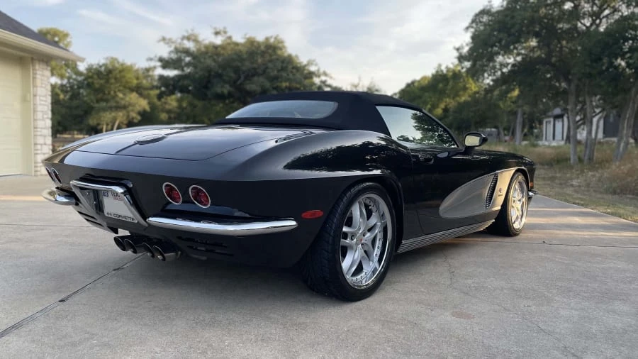 2011 Chevrolet Corvette C6 - Image 2 of 15