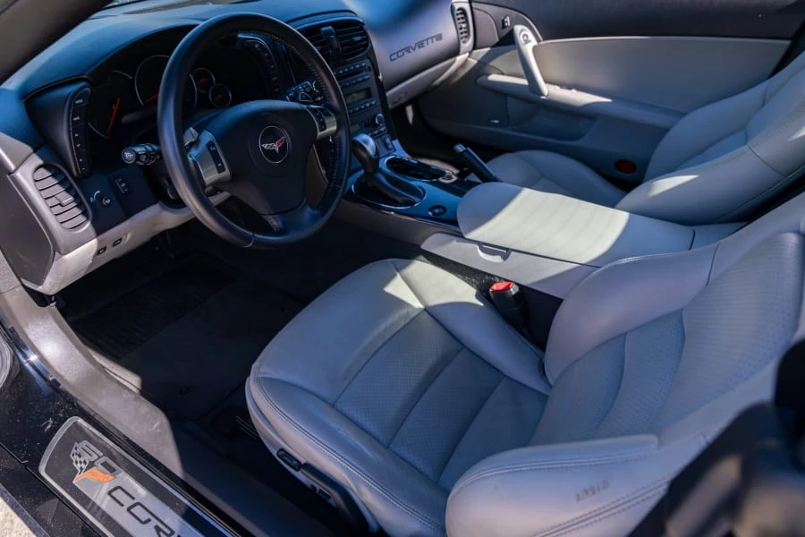 2011 Chevrolet Corvette C6 - Image 21 of 30
