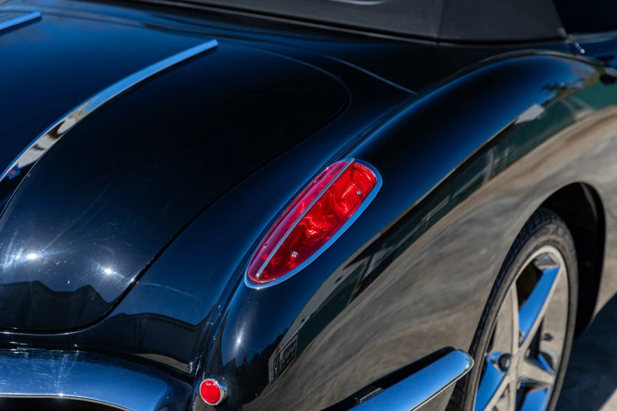 2011 Chevrolet Corvette C6 - Image 8 of 30