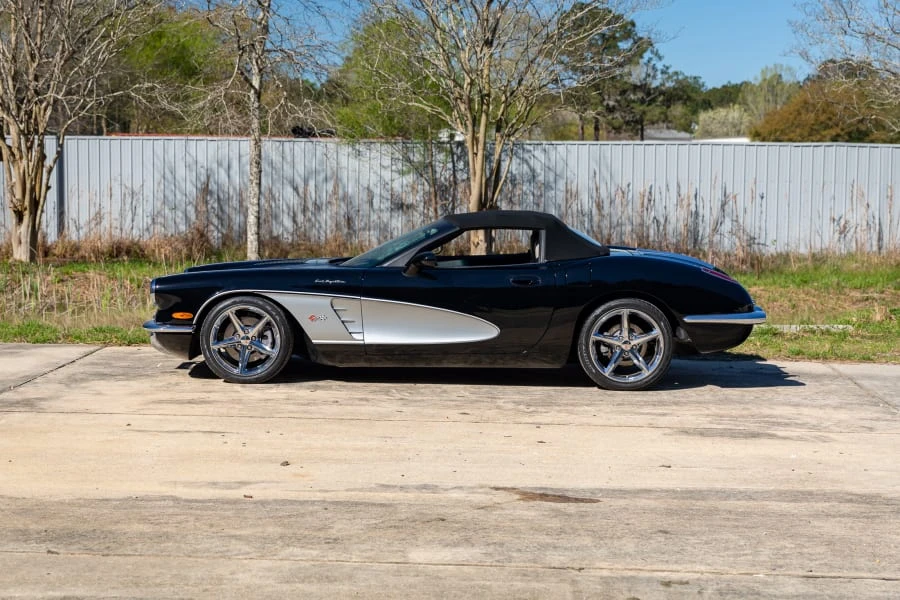 2011 Chevrolet Corvette C6 - Image 15 of 30