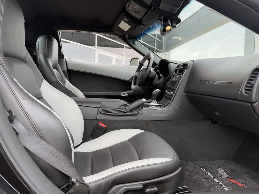 2011 Chevrolet Corvette C6 - Image 16 of 20