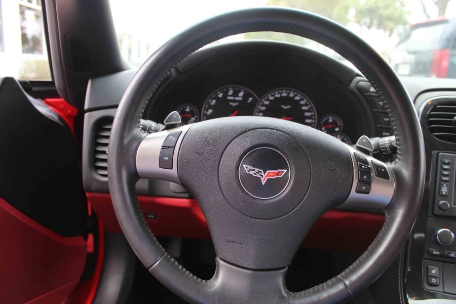 2011 Chevrolet Corvette C6 - Image 6 of 31