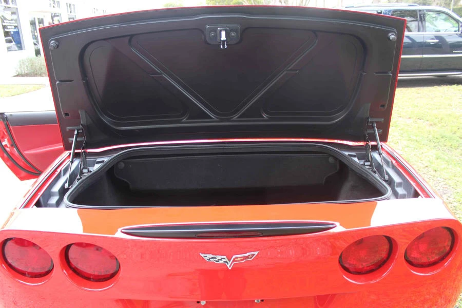 2011 Chevrolet Corvette C6 - Image 17 of 31