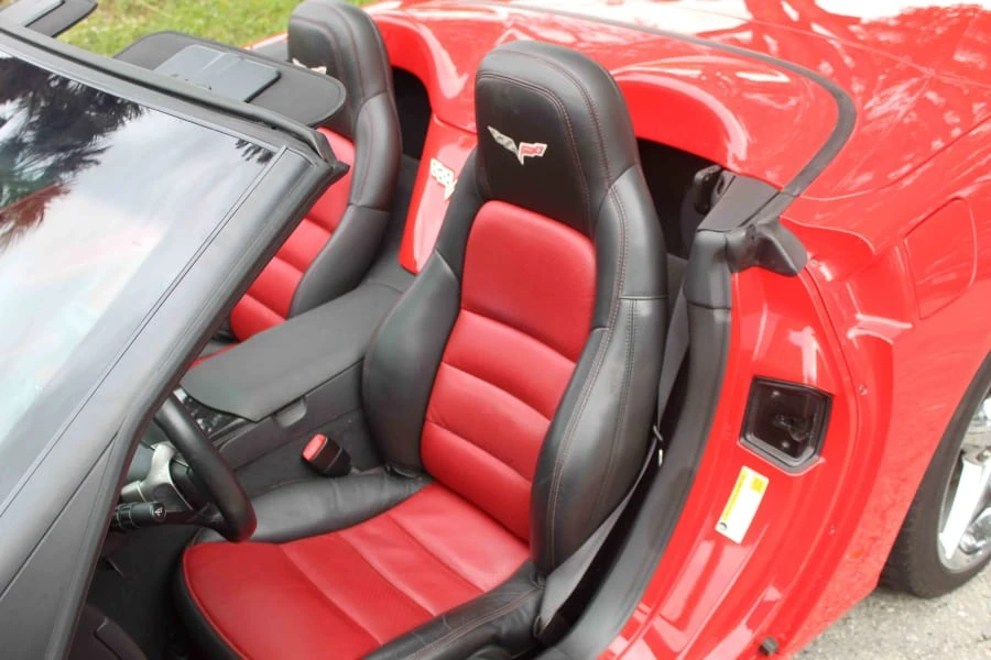 2011 Chevrolet Corvette C6 - Image 21 of 31