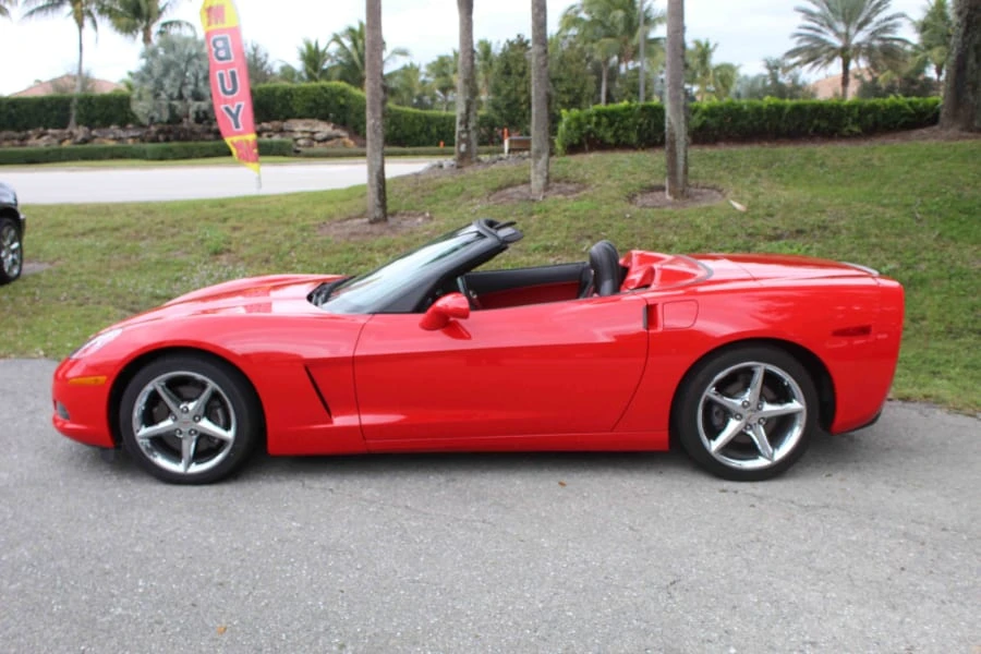 2011 Chevrolet Corvette C6 - Image 24 of 31