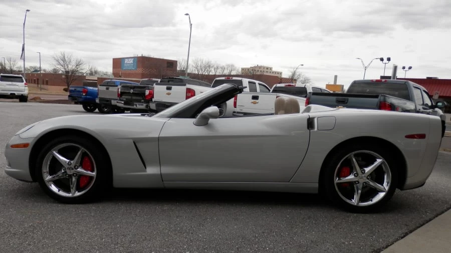 2011 Chevrolet Corvette C6 - Image 2 of 12
