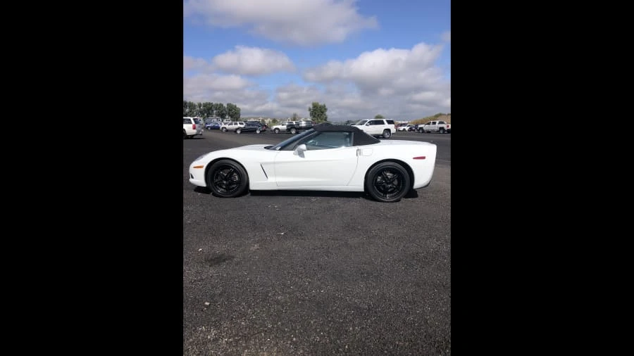 2011 Chevrolet Corvette C6 - Image 2 of 9