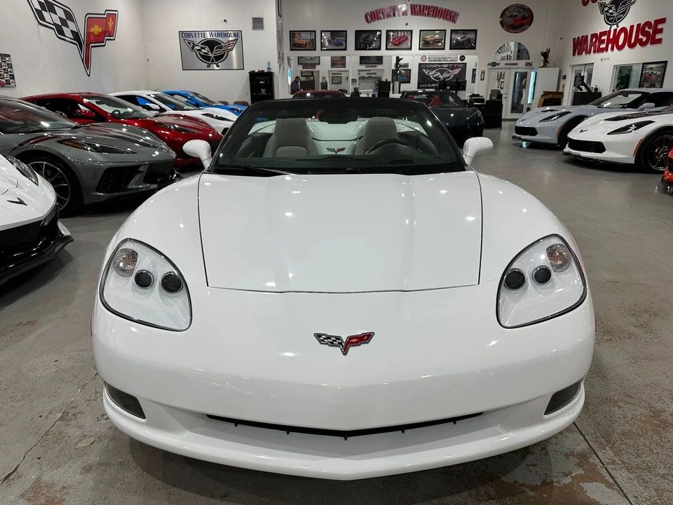 2011 Chevrolet Corvette C6 - Image 17 of 21