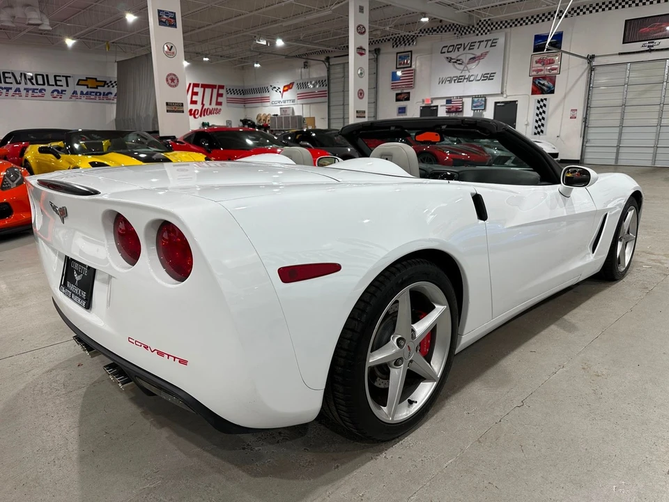 2011 Chevrolet Corvette C6 - Image 18 of 21