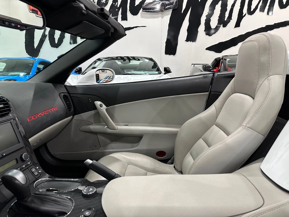 2011 Chevrolet Corvette C6 - Image 11 of 21