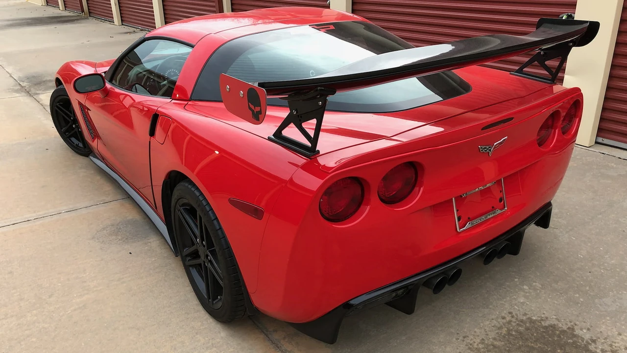 2011 Chevrolet Corvette C6 - Image 2 of 17