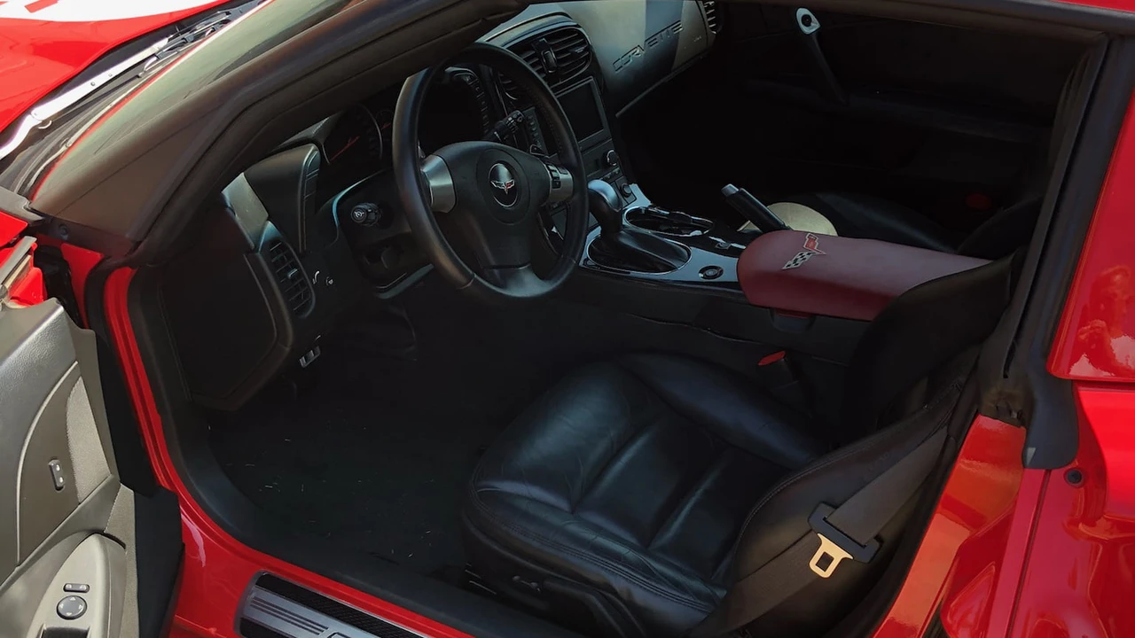 2011 Chevrolet Corvette C6 - Image 3 of 17