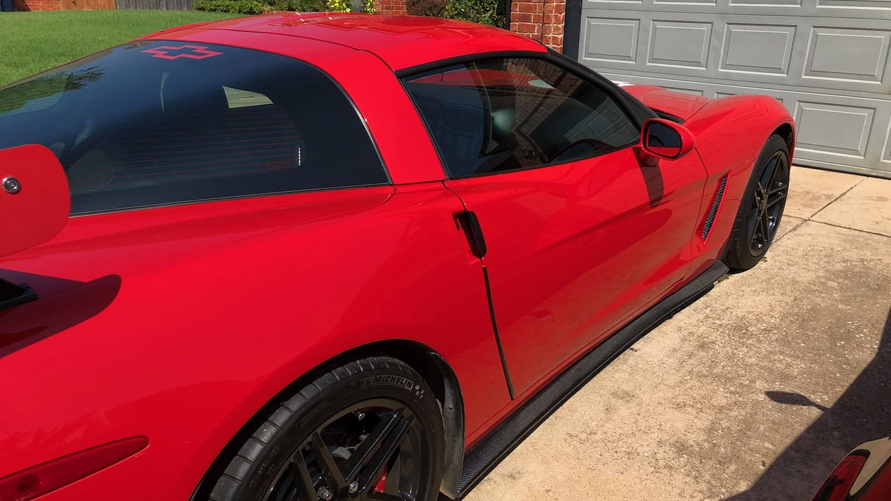 2011 Chevrolet Corvette C6 - Image 10 of 17