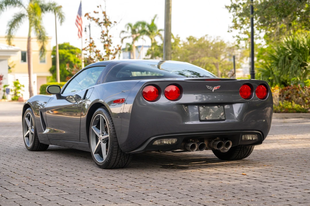 2011 Chevrolet Corvette C6 - Image 10 of 31