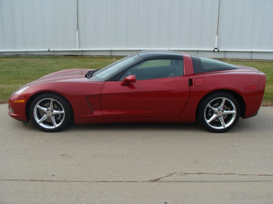 2011 Chevrolet Corvette C6 - Image 2 of 6