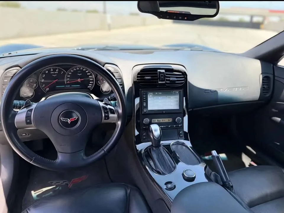 2011 Chevrolet Corvette C6 - Image 10 of 15