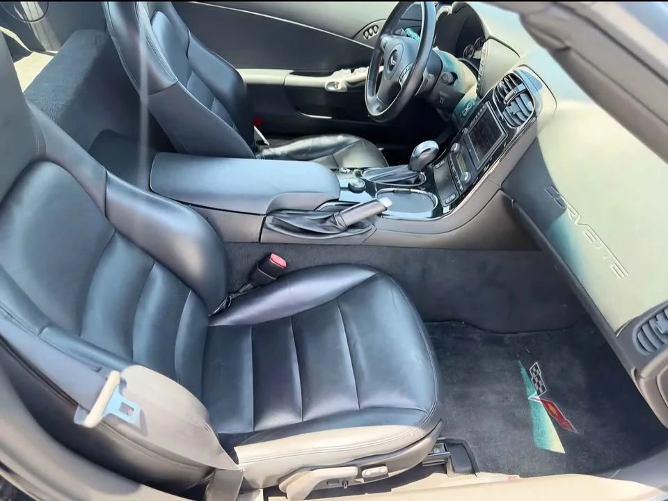 2011 Chevrolet Corvette C6 - Image 6 of 15