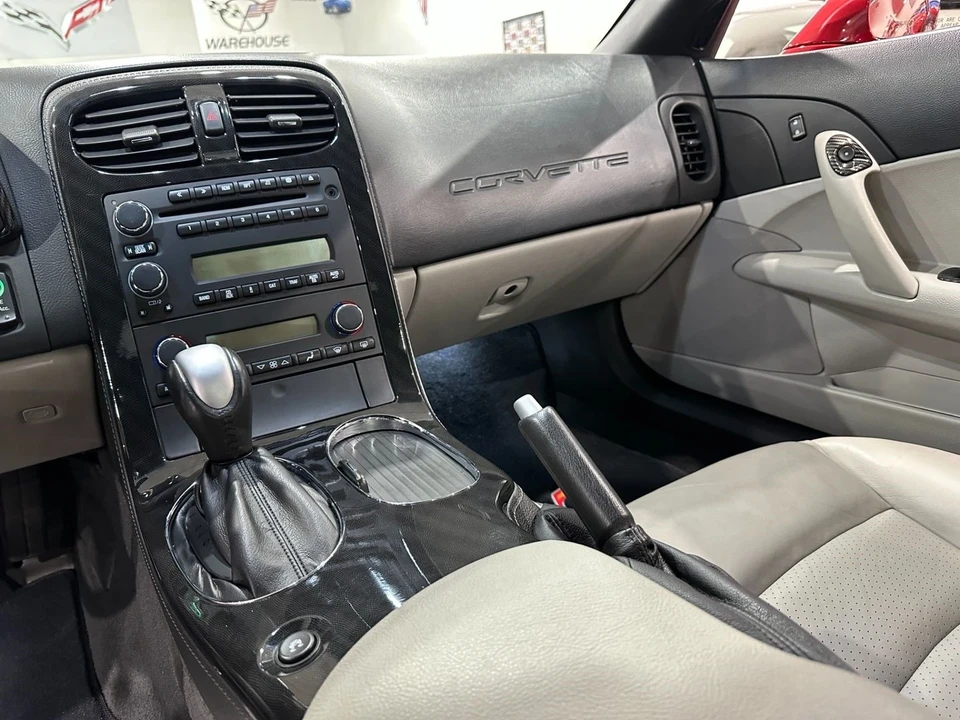 2011 Chevrolet Corvette C6 - Image 16 of 21