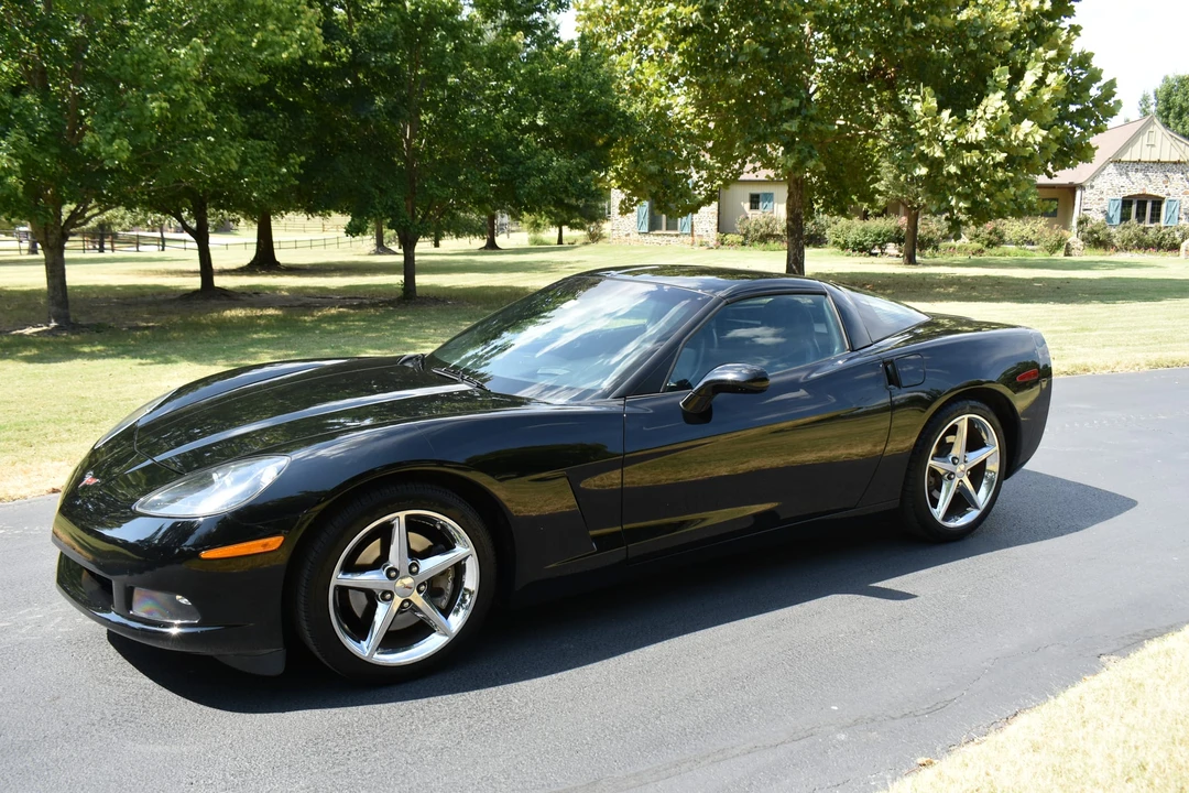 2011 Chevrolet Corvette C6 - Image 3 of 31