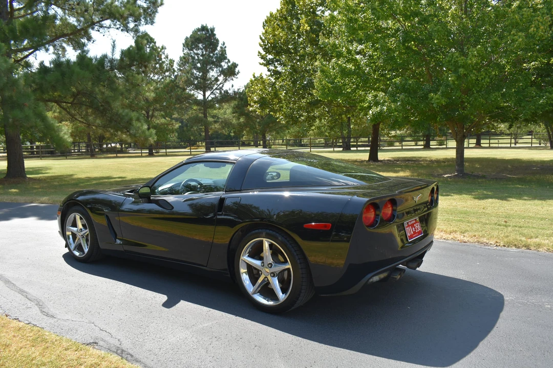2011 Chevrolet Corvette C6 - Image 11 of 31