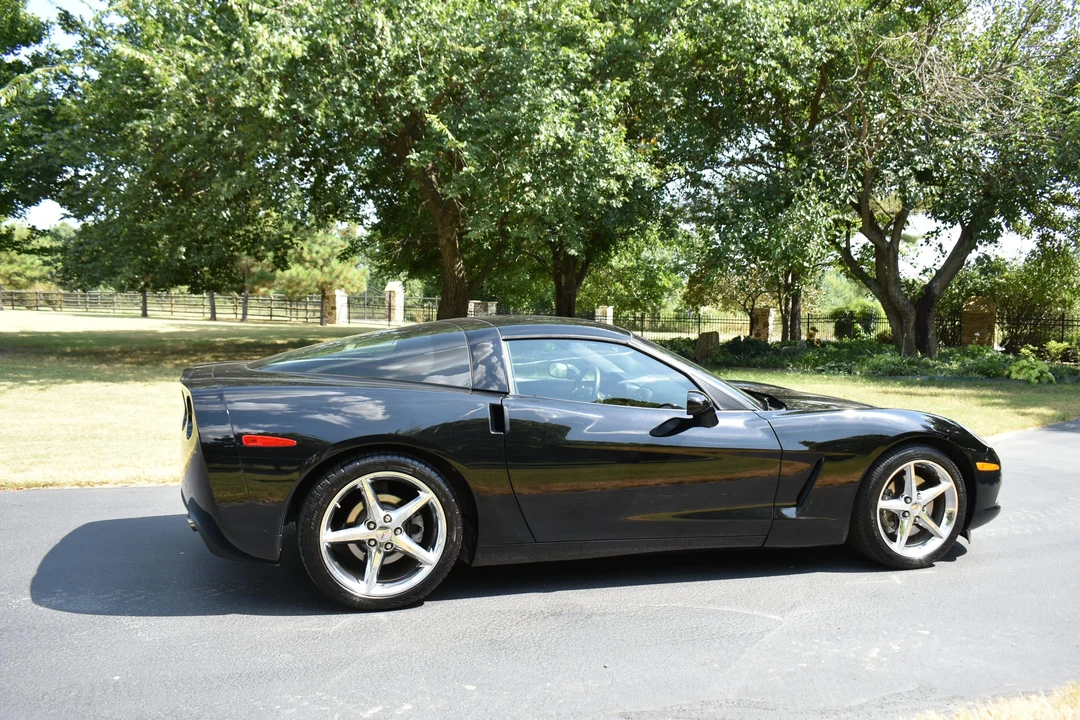 2011 Chevrolet Corvette C6 - Image 18 of 31
