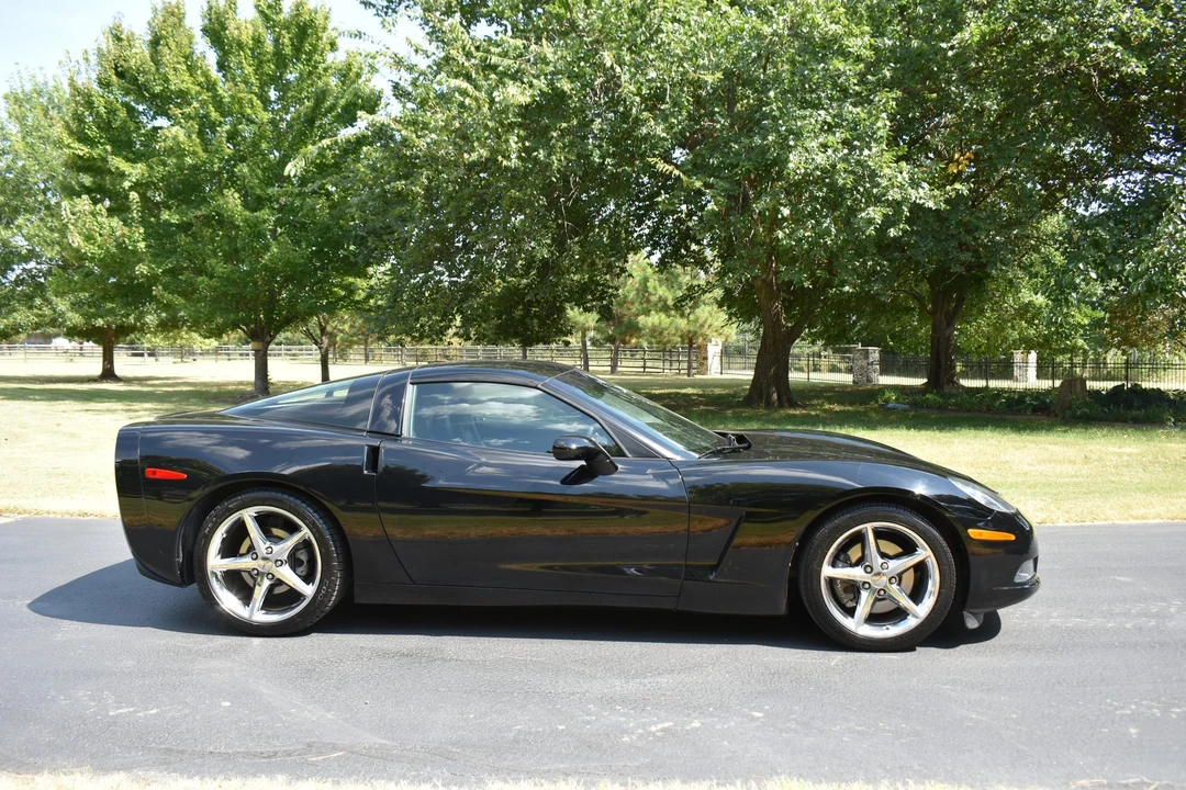 2011 Chevrolet Corvette C6 - Image 20 of 31